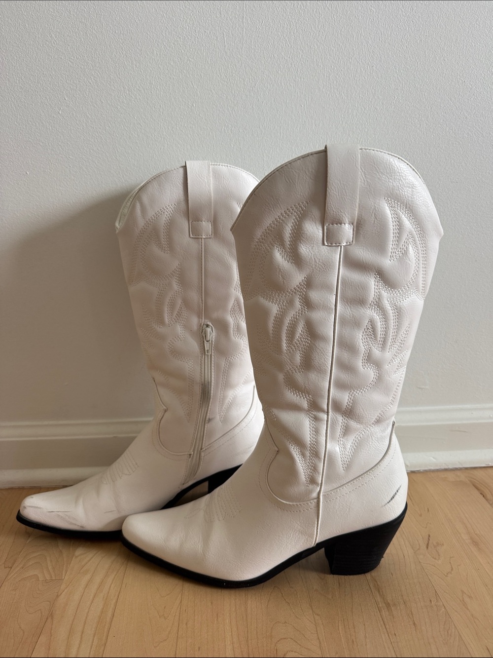 Princess Polly White Mid Heel Cowboy Boots - Picture 3 of 5